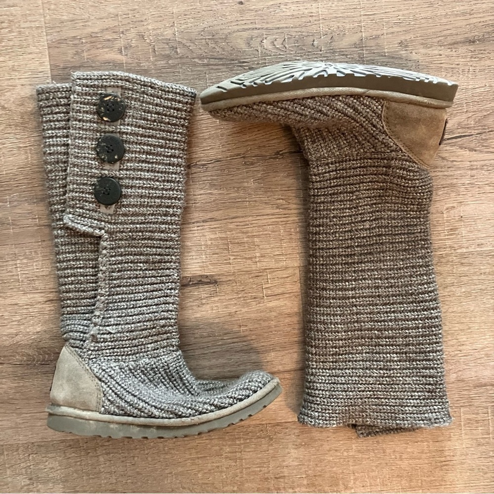 UGG Womens Cardy Knit Boots 6